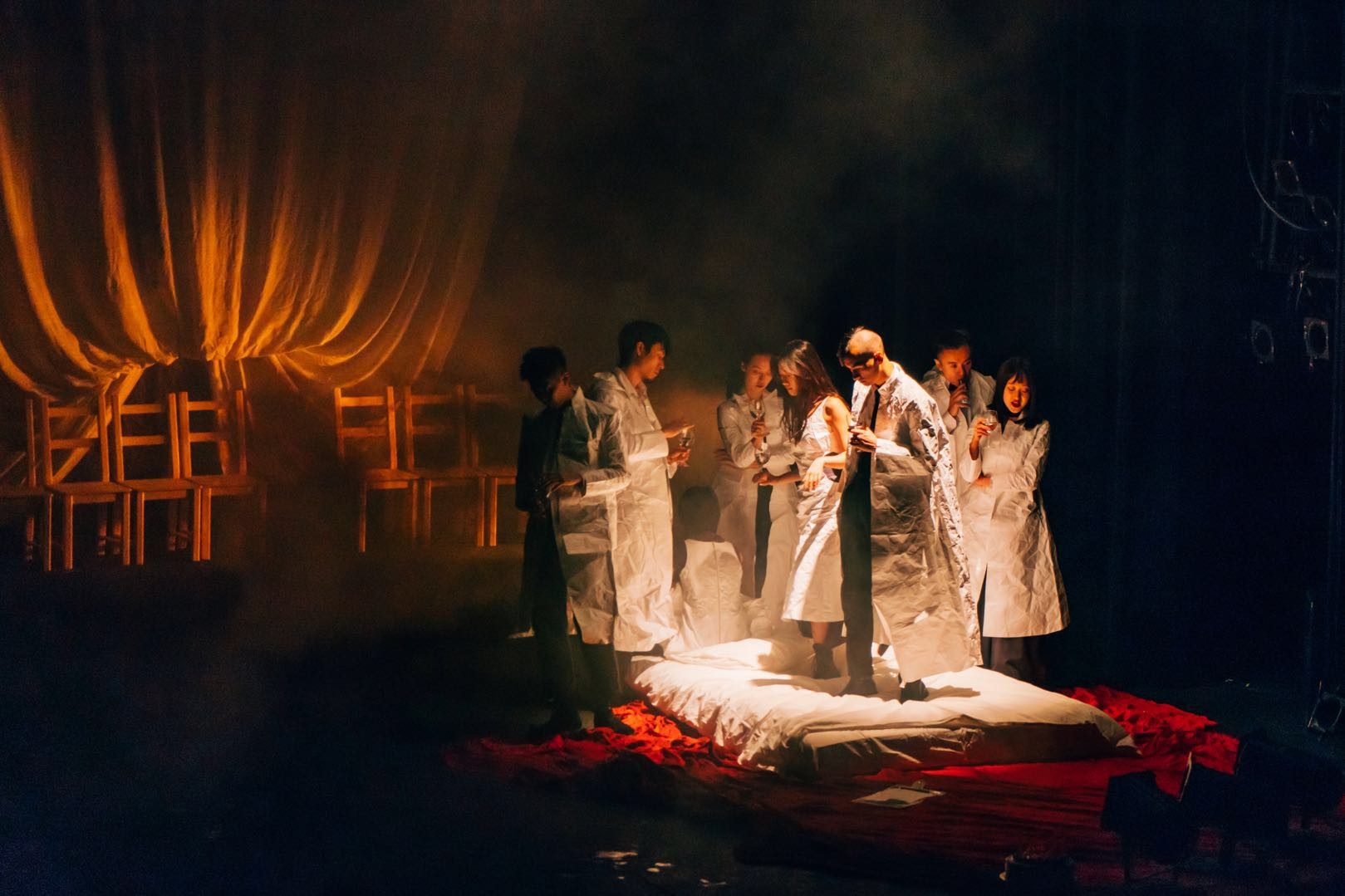 恋爱中的犀牛话剧