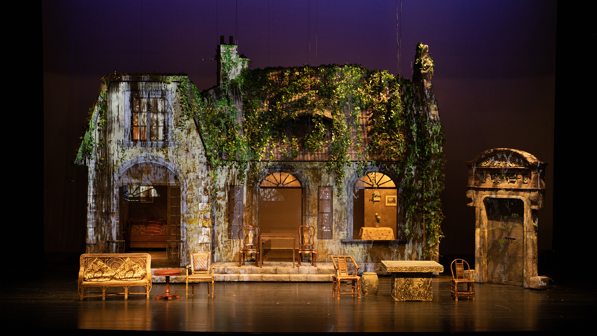 【第十届西安戏剧节展演单元】上海话剧艺术中心《家客》